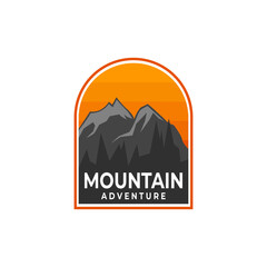 Fototapeta na wymiar logo vector mountain simple design illustration