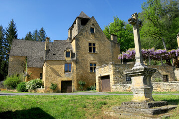 Fototapeta na wymiar Medieval church of Saint-Crépin in the Dordogne department in France