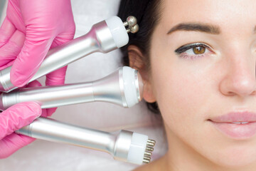 Tripolar radiofrequency facelift. Hardware anti-aging procedure. Radio frequency rise. Hardware...