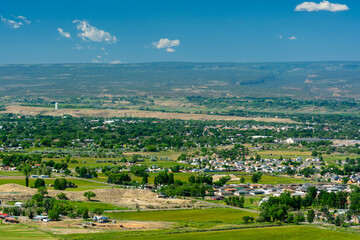 Montrose, Colorado on a Sunny Day - obrazy, fototapety, plakaty