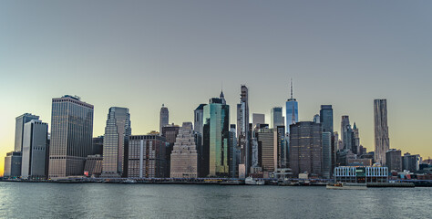 Fototapeta na wymiar A panoramic view of Manhattan city skyline at sunset