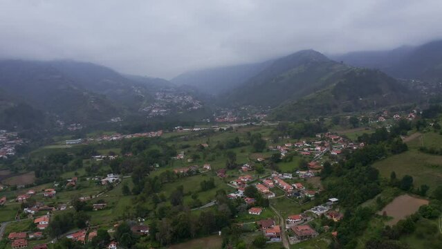 Panning view of Escaguey town on a cloudy day. Merida State, Venezuela. Escag&uuml;ey is a beautiful village in M&eacute;rida state, Venezuela. It has an elevation of 2,206 metres over see level. 