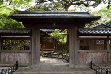 日本家屋の門 - obrazy, fototapety, plakaty