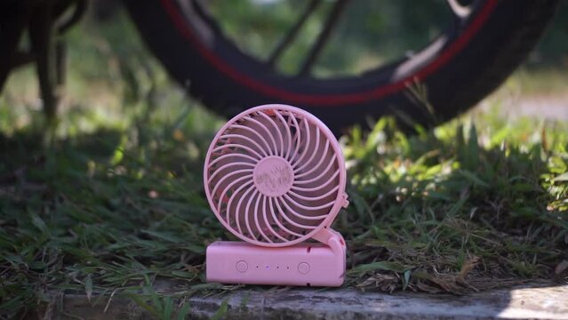 Fan blades with fast shutter speed effect