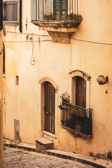 Mittelalterliche Stadt von Noto mit vielen berühmten Gebäuden aus dem Barock Renaissance auf...