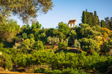 Naklejka premium Sicilian Summer Village
