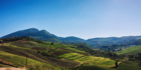 Naklejka premium sicilian spring countryside hill landscape