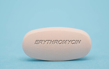 Obraz na płótnie Canvas Erythromycin Pharmaceutical medicine pills tablet Copy space. Medical concepts.