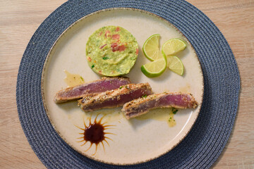 Tuna Steak Slices With Avocado Guacamole