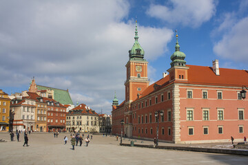 Fototapeta na wymiar Royal Castle in the Old Town in Warsaw