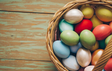easter eggs in a basket. Easter concept. 