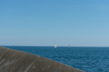 Obraz premium view of the lake on a summer's day