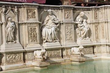Fototapeta na wymiar Fountains, Piazza del Campo, Siena, Tuscany, Italy