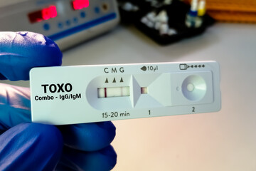Rapid test cassette for Toxoplasma Antibody test. toxoplasma gondii