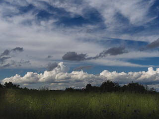 Fototapeta premium Wolken über Marburg