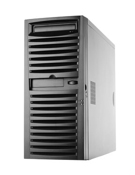 Schwarzer Server / PC / Computer freigestellt / isoliert vor weißem Hintergrund