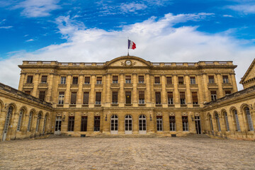Fototapeta na wymiar Palais Rohan, City hall in Bordeaux
