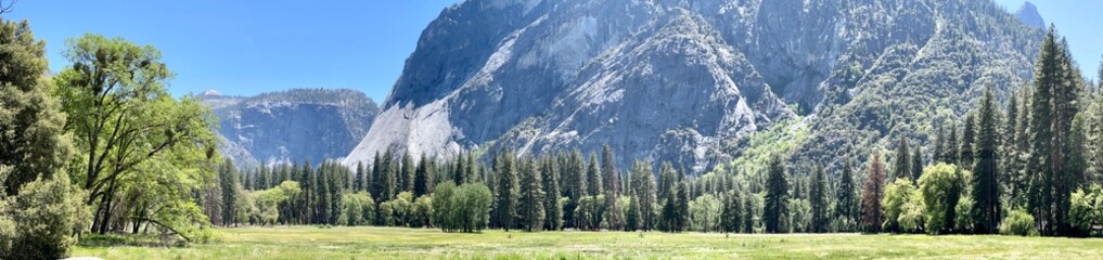 Fototapeta na wymiar Panorama Yosemite Valley