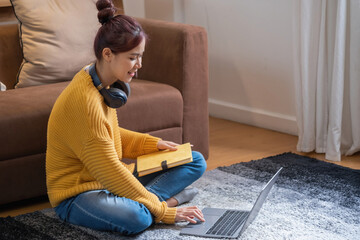 relax, relieve stress, holiday, happy, Asian woman relax at home Use your laptop computer to watch movies and listen to music on vacation.