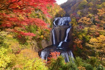 袋田の滝　秋・紅葉の季節