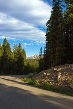 High-elevation scenic drive around Turquoise Lake near Leadville, Colorado