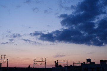 Fototapeta na wymiar 朝焼けに青い雲