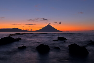 番所鼻自然公園から望む夜明け前の開聞岳