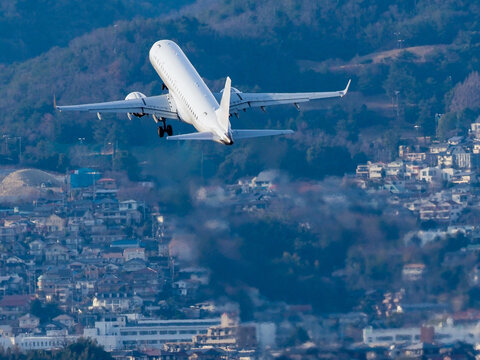 Exquisite 伊丹空港 フライト情報 Design Illustration Exquisite 伊丹空港 フライト情報 Design Illustration