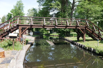 Fototapeta na wymiar Kanal im Spreewald