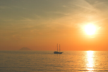 Fototapeta na wymiar Sunset in Tropea 