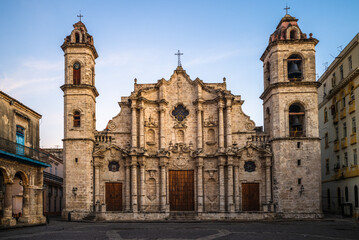 Fototapeta na wymiar Facade of Havana (Habana) Cathedral in Cuba