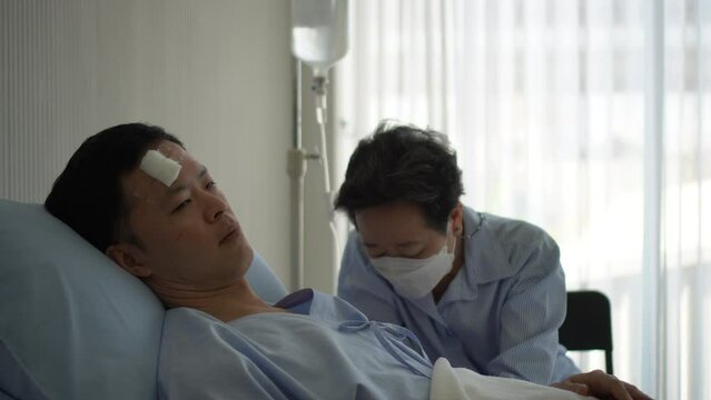 Adult Son Injured And Admit From Accident Worry About Losing Income Medical Bill Fee Problem Elderly Mother Visit