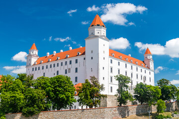 Fototapeta na wymiar Historical Bratislava Castle at sunny day.