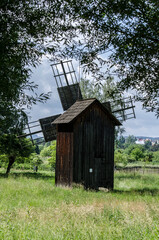 Wiatrak © wedrownik52