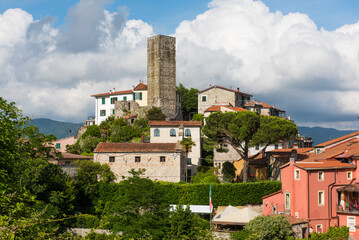 Fototapeta premium The hilltop town of Vezzano, Italy.