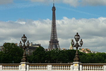 Fototapeta na wymiar Der Eiffelturm in Paris