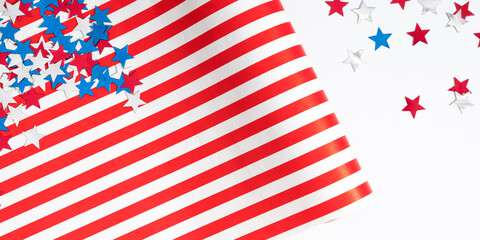 Obraz premium 4th of July American Independence Day. Happy Independence Day, decorations on white background. Flat lay, top view, copy space