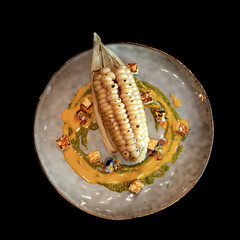 Gastronomía Peruana, platos típicos del Perú en la mesa de un Restaurante.
