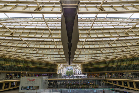 Hall Gare Images Browse 913 Stock Photos Vectors And Video Adobe Stock