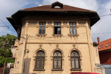 Fototapeta na wymiar Historical building in Romania Bucharest