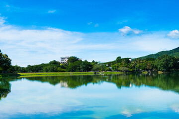 Fototapeta na wymiar Beautiful Mountain lake with blue sky , Mountain forest lake landscape.
