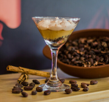 Suspiro Lime&ntilde;o, postre peruano.