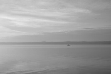 Alleine auf einem See 2