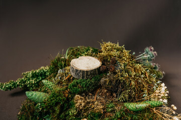 Natural podium from saw cut for cosmetic products.