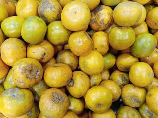 ripe oranges. fruit that is suitable for a healthy diet menu