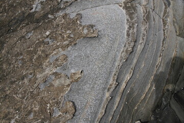 日本のお蛇浦海岸の岩のアップ