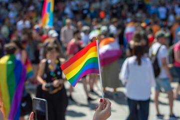 Parada Równości, LGBTQIA+, Pride, flaga, tęcza - obrazy, fototapety, plakaty