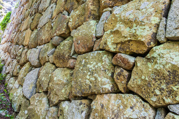 城跡に残る古い石垣