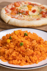 チキンライスとピザ　chicken rice and pizza