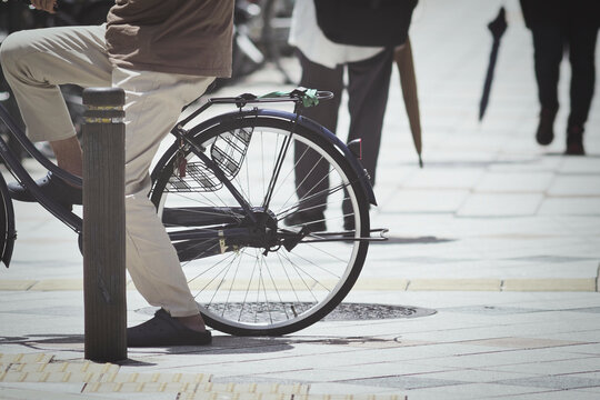自転車に乗る人 Images Browse 1 008 Stock Photos Vectors And Video Adobe Stock
